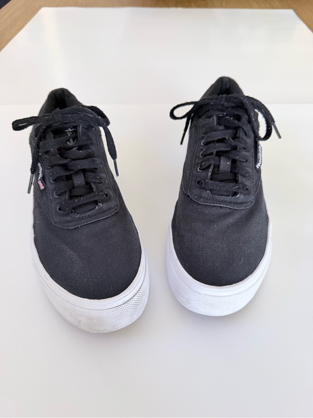 Reebok Mens Black Canvas Sneakers with White Sole